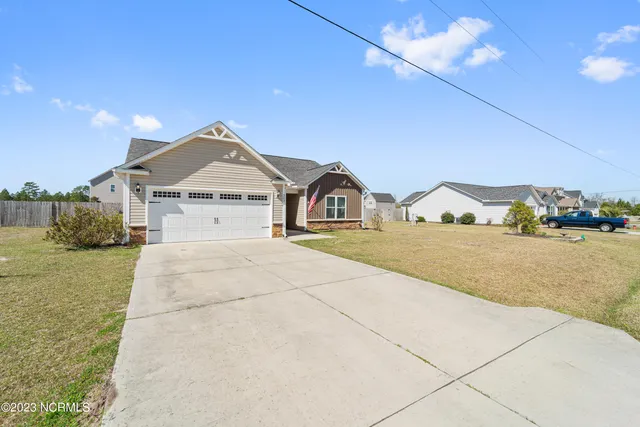 $1,595 | 202 Chestwood Drive, Hubert, NC 28539