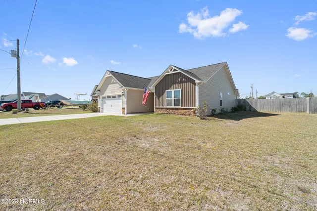 $1,595 | 202 Chestwood Drive, Hubert, NC 28539