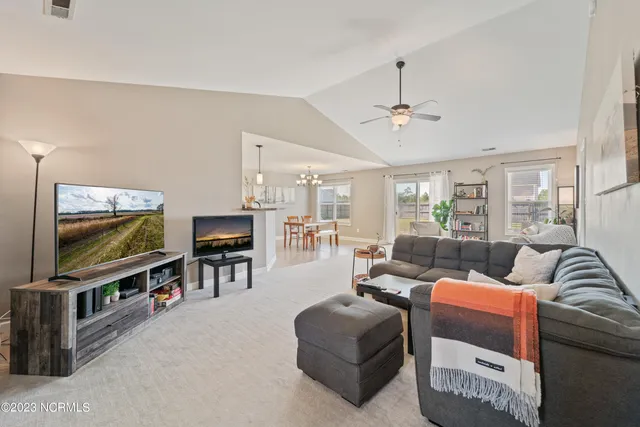 $1,595 | 202 Chestwood Drive, Hubert, NC 28539