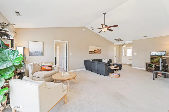 $1,595 | 202 Chestwood Drive, Hubert, NC 28539