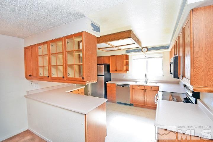 4340 Houston Drive Reno, NV 89502 - Photo 5 of 35 Photo 5