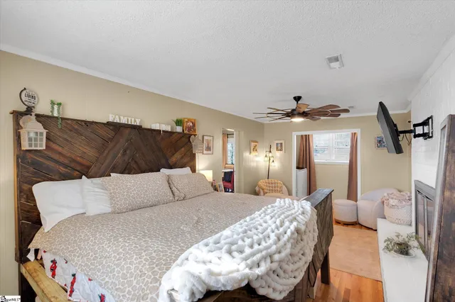 $245,000 | 10 Glen Haven Court, Greenville, SC 29611