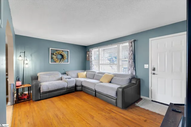 $245,000 | 10 Glen Haven Court, Greenville, SC 29611