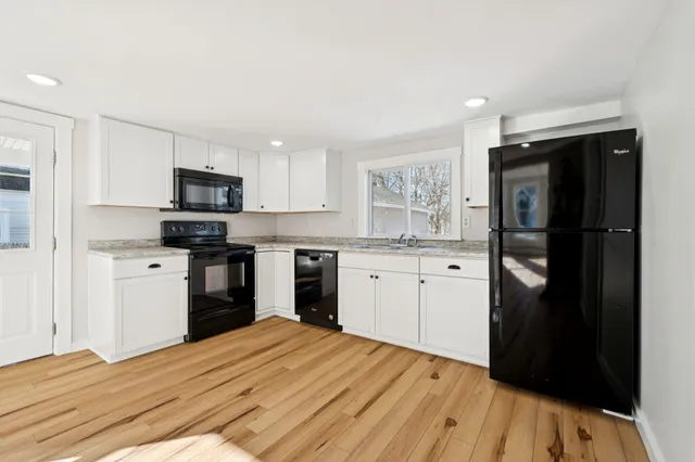 $2,250 | 57 Congress Street, Unit 1, Rochester, NH 03867