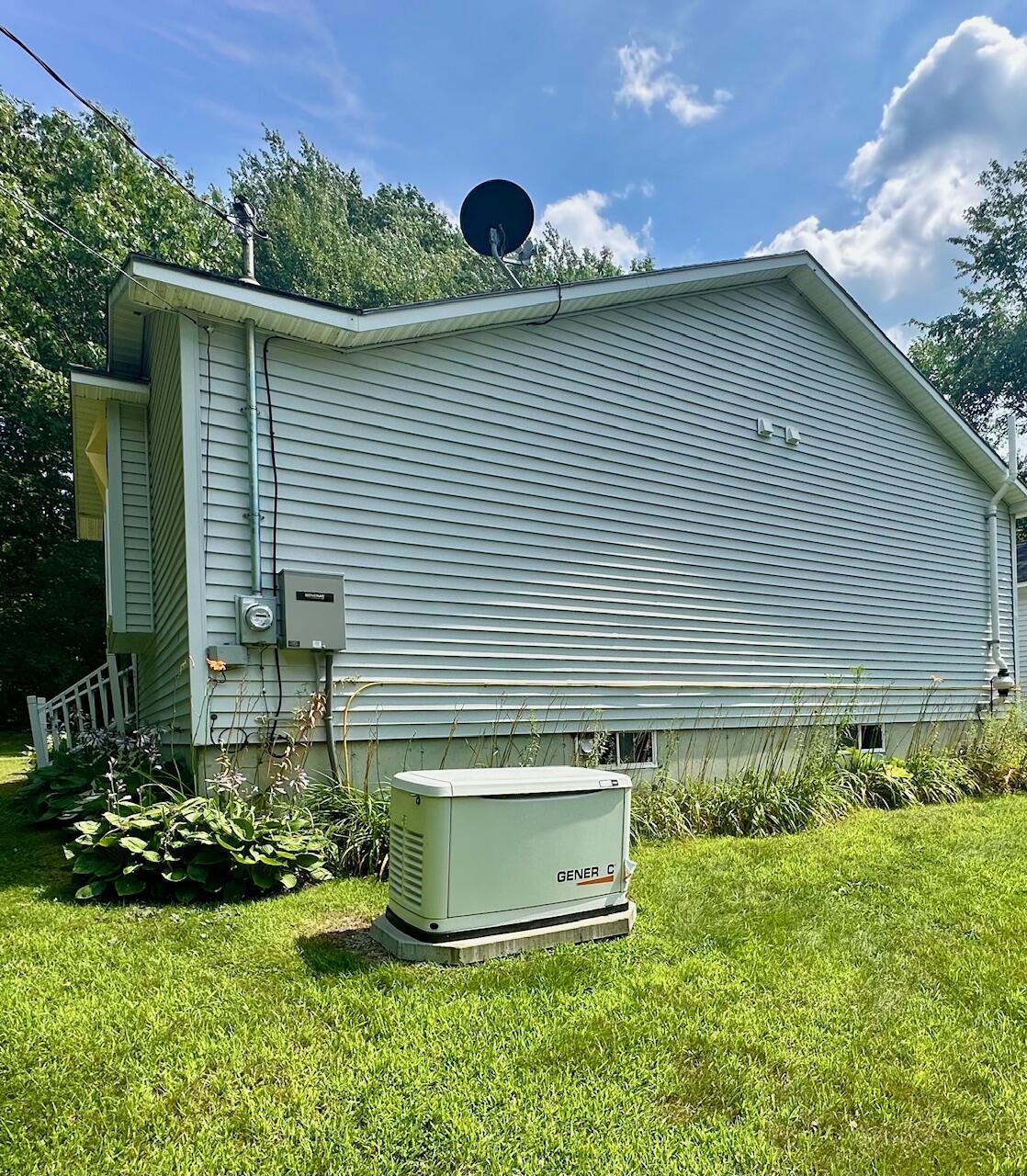 277 Shaw Hill Road Hampden, ME 04444 - Photo 4 of 47 IMG_0187