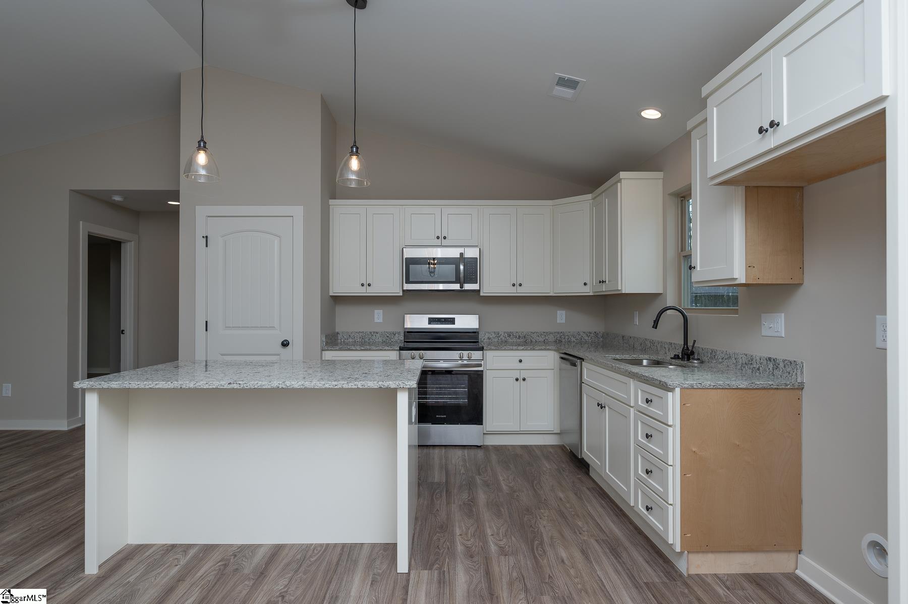 9946 Highway 252 Ware Shoals, SC 29692 - Photo 9 of 28 Gallery Image 9