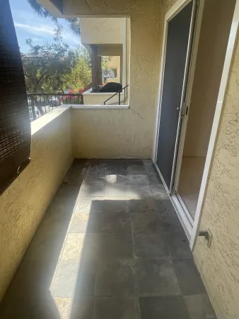$2,850 | 9949 Erma Road, Unit 106, San Diego, CA 92131