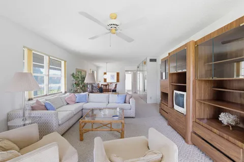 $160,000 | 2925 Southwest 22nd Avenue, Unit 2080, Delray Beach, FL 33445