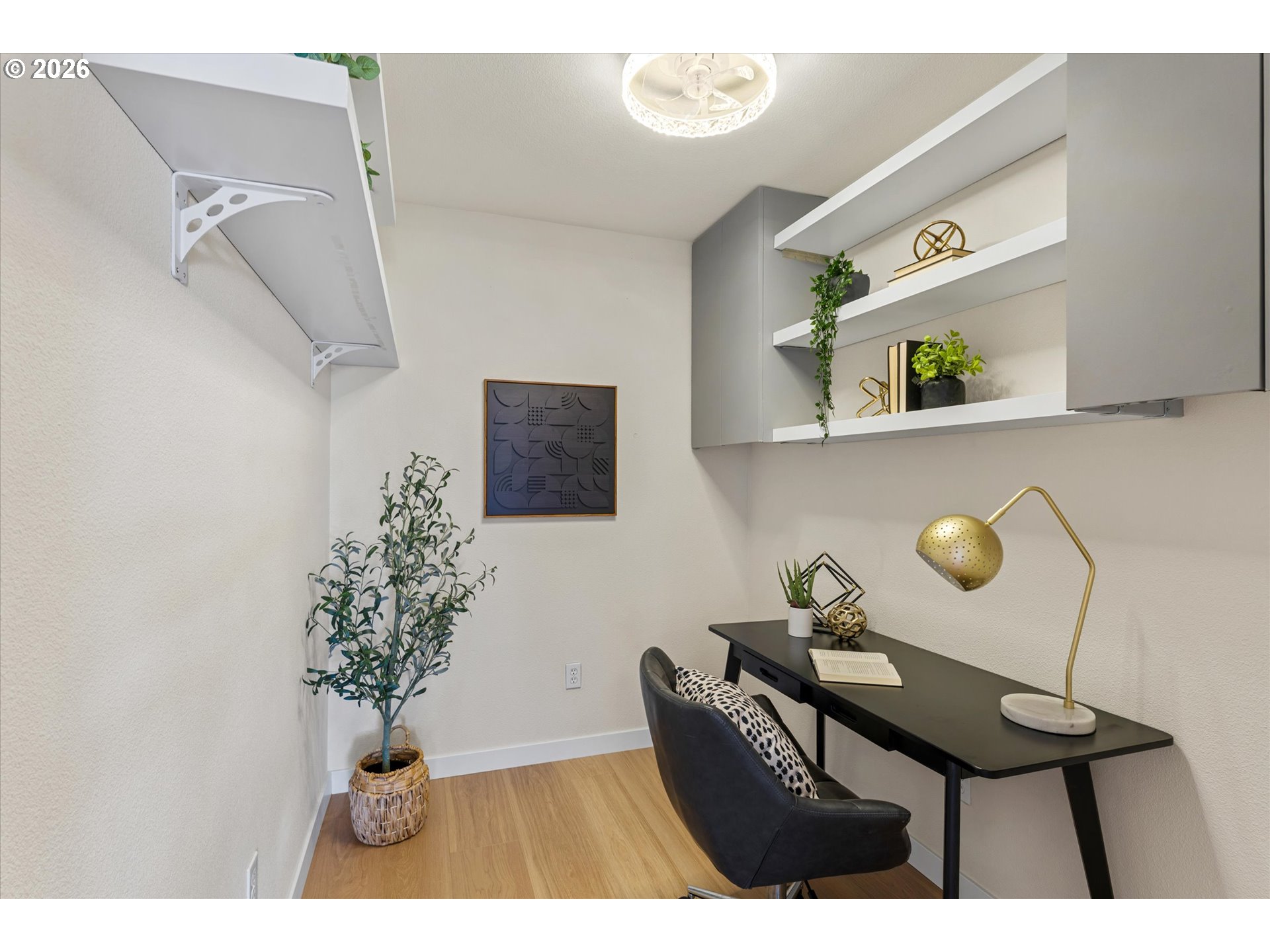 200 Southwest Burnham Road, Unit 311 Lake Oswego, OR 97034 - Photo 17 of 35 Gallery Image 17