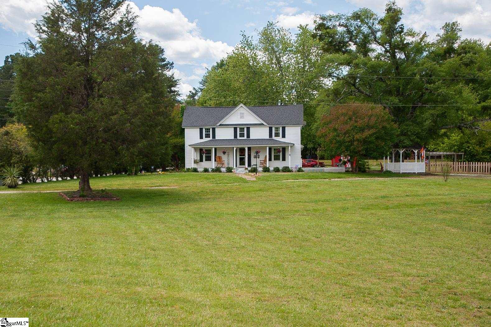 707 Old Dacusville Road Easley, SC 29640 - Photo 1 of 34