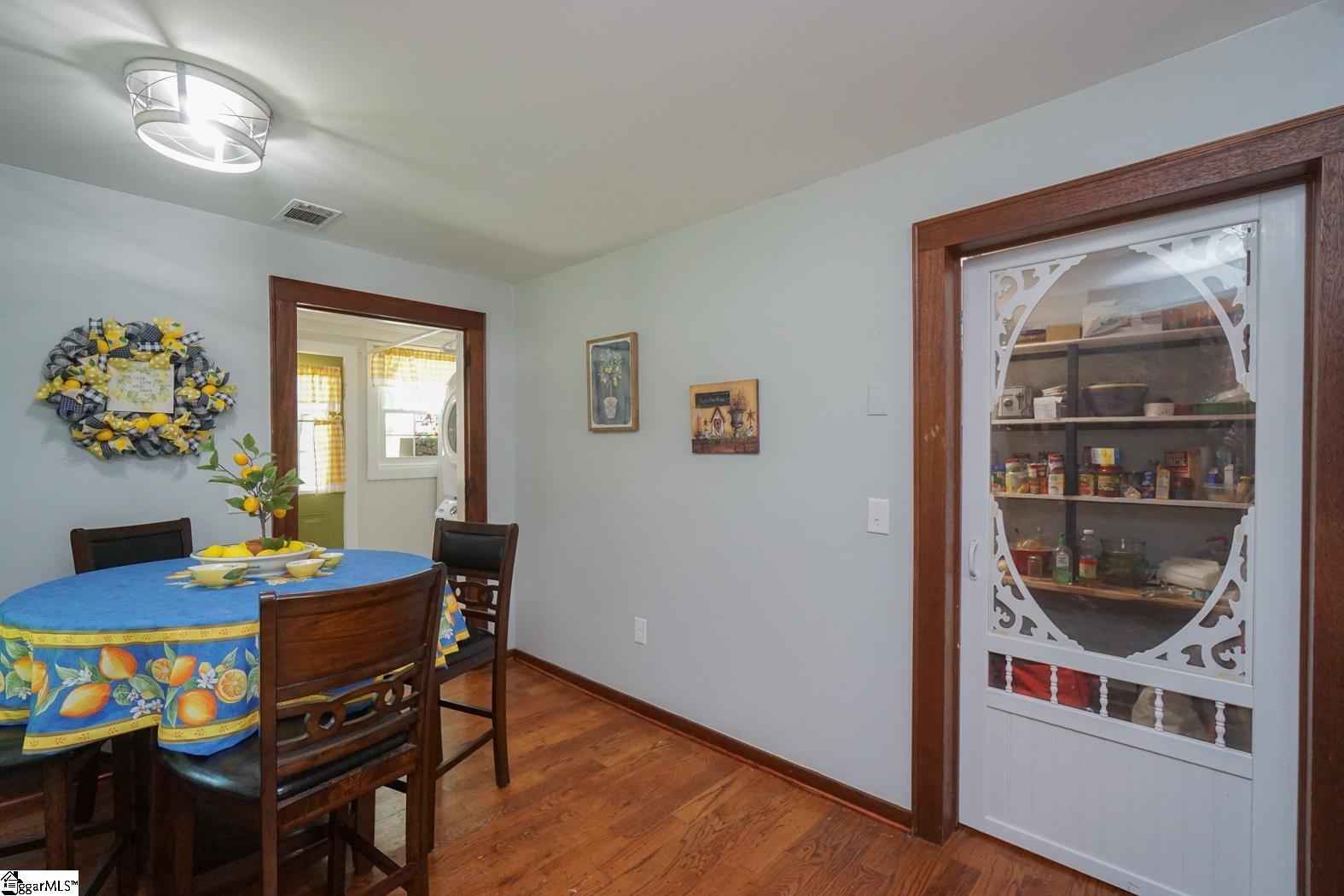 707 Old Dacusville Road Easley, SC 29640 - Photo 15 of 34