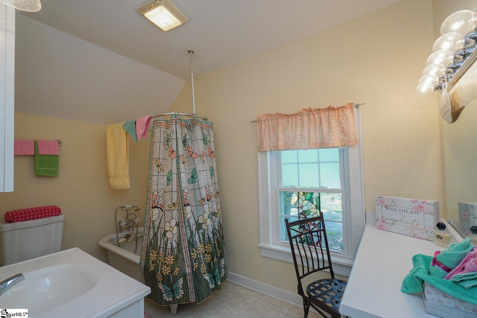 707 Old Dacusville Road Easley, SC 29640 - Photo 26 of 34