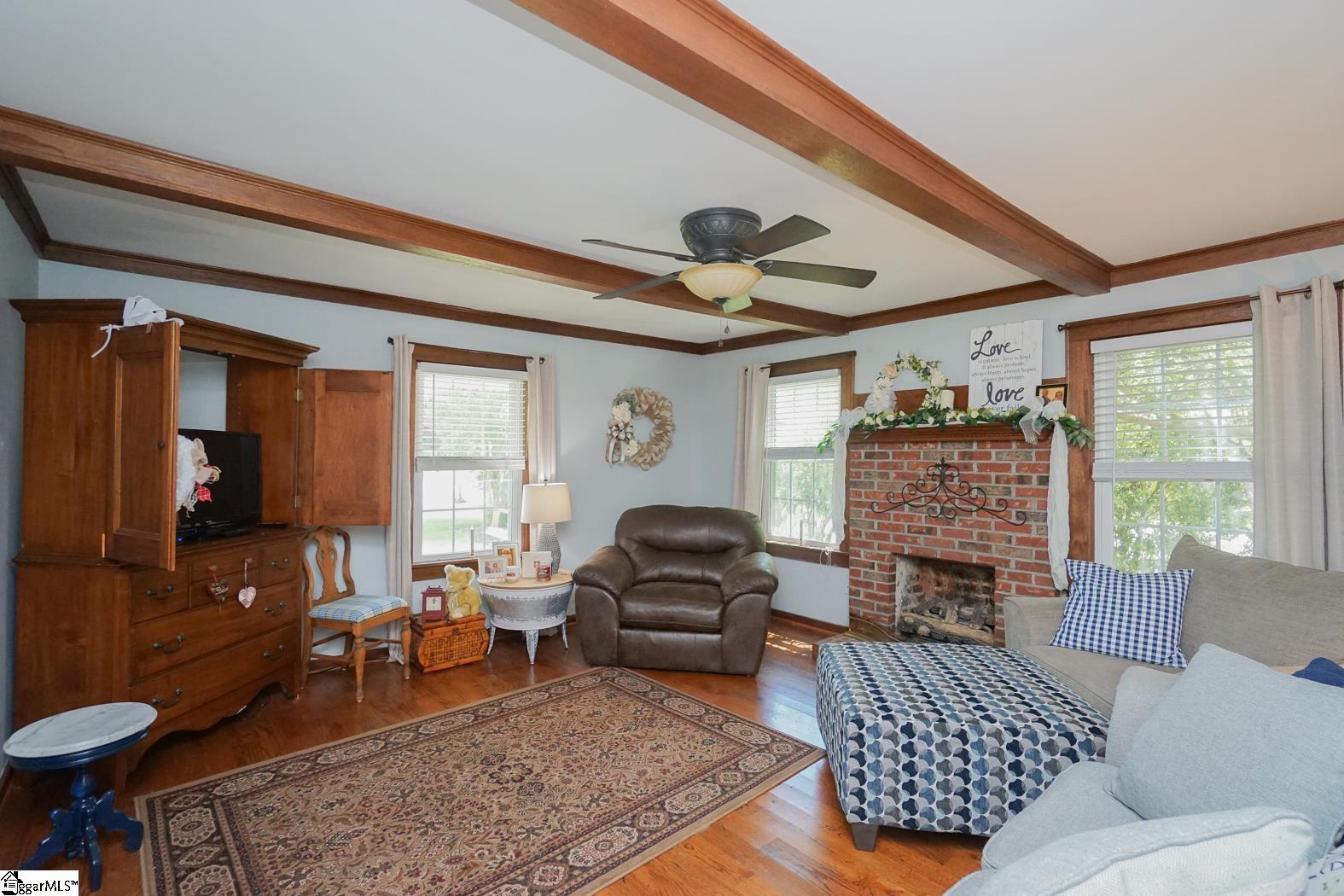 707 Old Dacusville Road Easley, SC 29640 - Photo 6 of 34