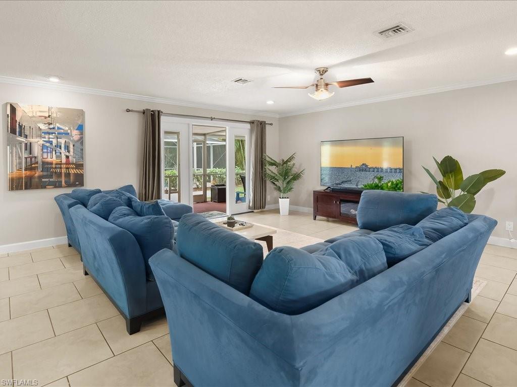 5272 Myrtle Lane Naples, FL 34113 - Photo 7 of 30