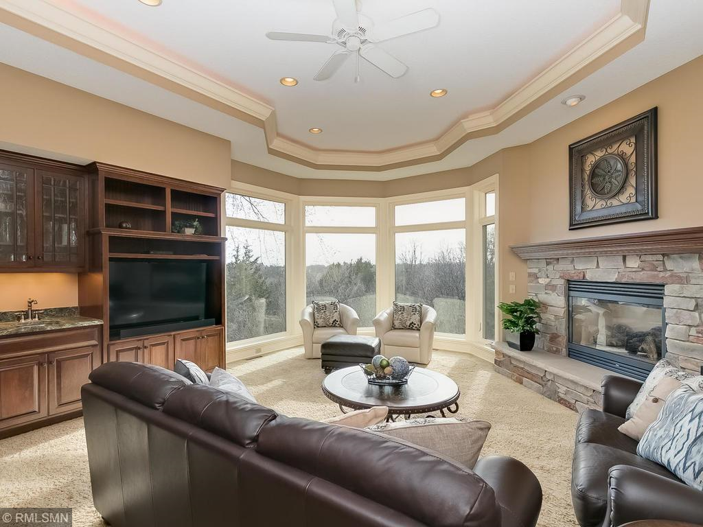 10369 Bluff Road Eden Prairie, MN 55347 - Photo 18 of 41 Gallery Image 18