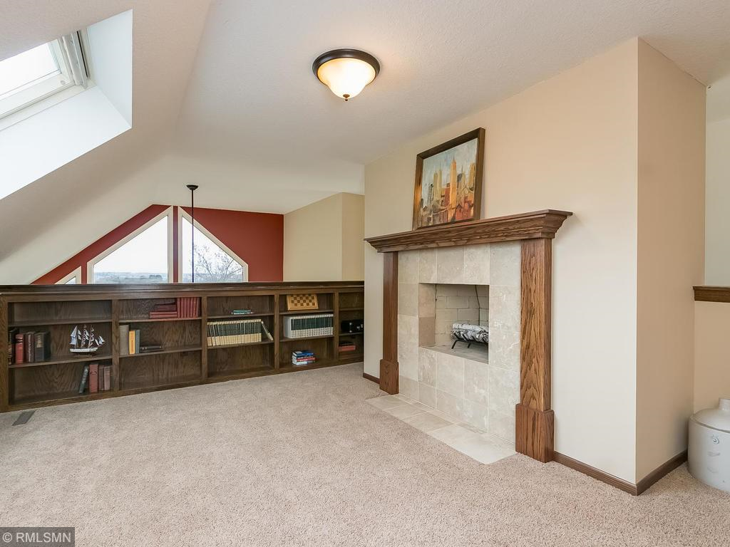 10369 Bluff Road Eden Prairie, MN 55347 - Photo 26 of 41 Gallery Image 26