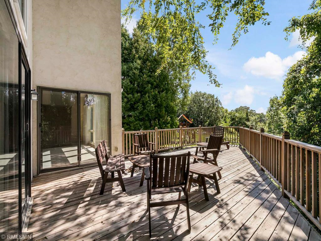 10369 Bluff Road Eden Prairie, MN 55347 - Photo 39 of 41 Gallery Image 39