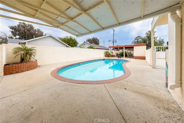 $4,100 | 642 North 6th Avenue, Upland, CA 91786