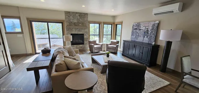 $2,595,000 | 84 Hemlock Lane, Unit 201, Sandpoint, ID 83864
