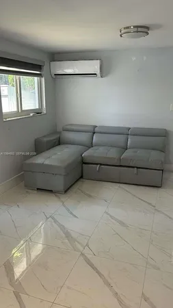 $2,500 | 980 West 45th Place, Unit 2, Hialeah, FL 33012