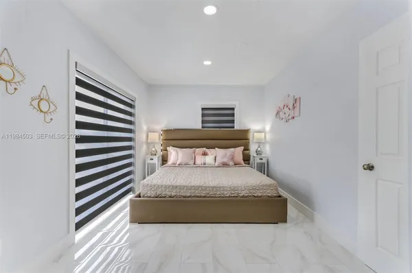 $2,500 | 980 West 45th Place, Unit 2, Hialeah, FL 33012