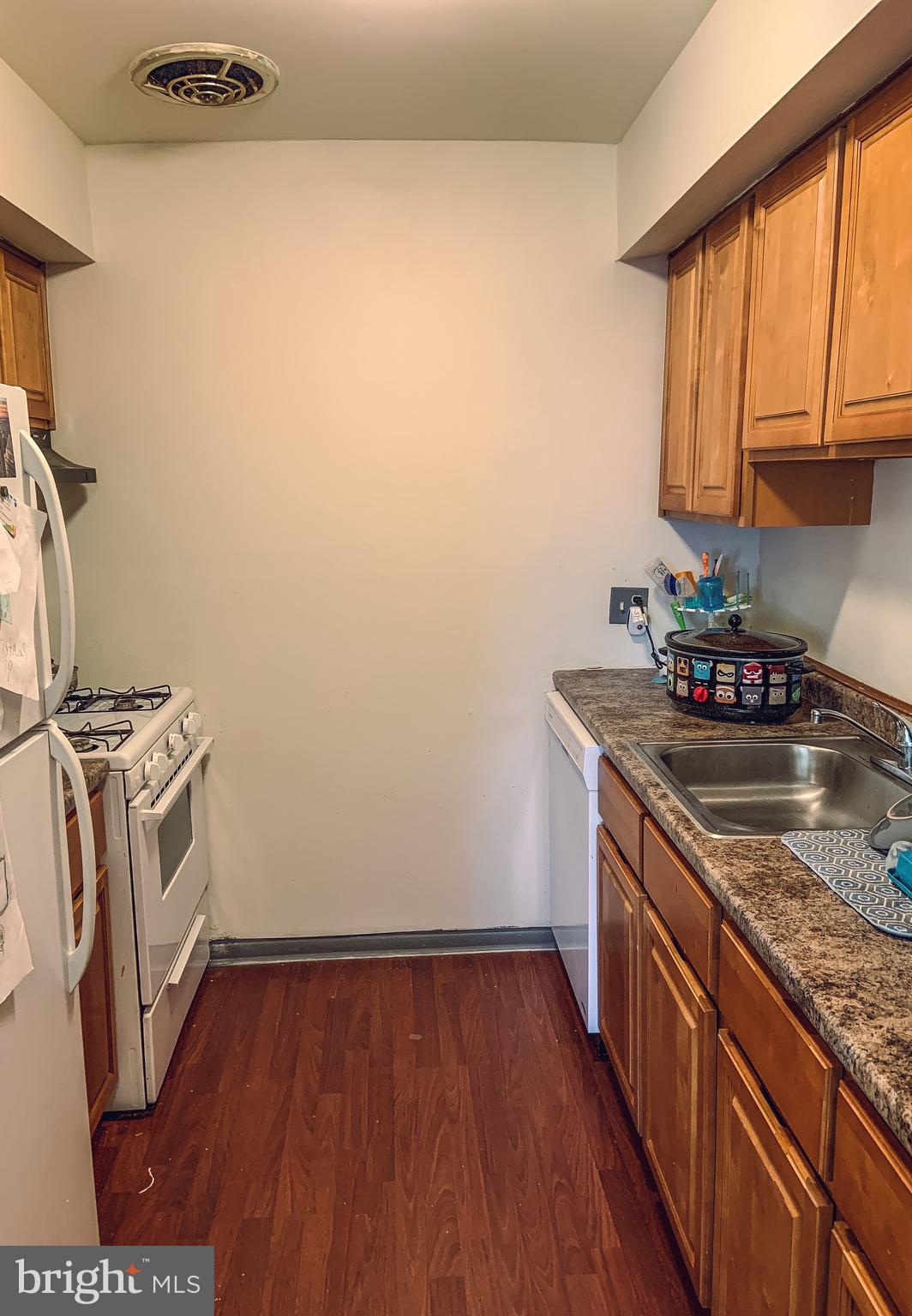 9489 Woodbridge Road Philadelphia, PA 19114 - Photo 4 of 12 Gallery Image 4