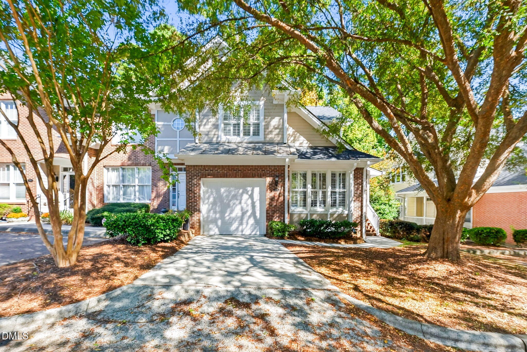 3-web-or-mls-250 Ashton Hall (3 of 69)