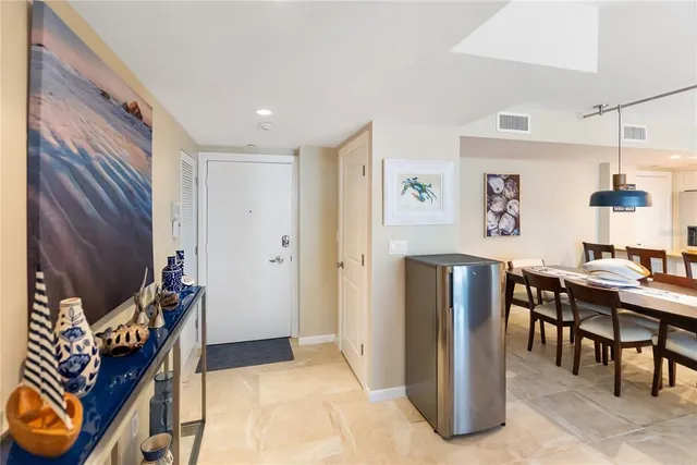 $925,000 | 1212 Benjamin Franklin Drive, Unit 206, Sarasota, FL 34236