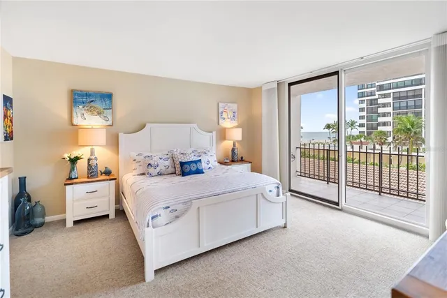 $925,000 | 1212 Benjamin Franklin Drive, Unit 206, Sarasota, FL 34236