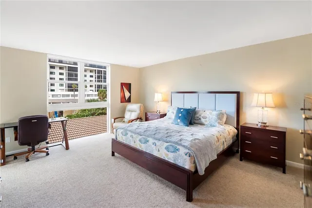 $925,000 | 1212 Benjamin Franklin Drive, Unit 206, Sarasota, FL 34236