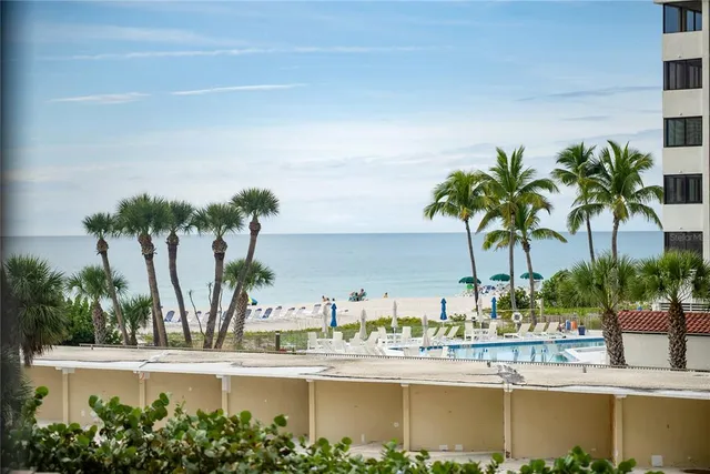 $925,000 | 1212 Benjamin Franklin Drive, Unit 206, Sarasota, FL 34236