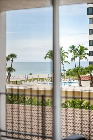 $925,000 | 1212 Benjamin Franklin Drive, Unit 206, Sarasota, FL 34236