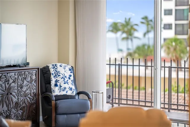 $925,000 | 1212 Benjamin Franklin Drive, Unit 206, Sarasota, FL 34236