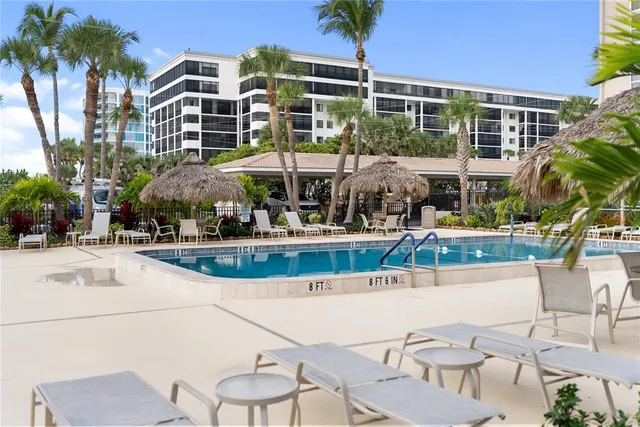 $925,000 | 1212 Benjamin Franklin Drive, Unit 206, Sarasota, FL 34236