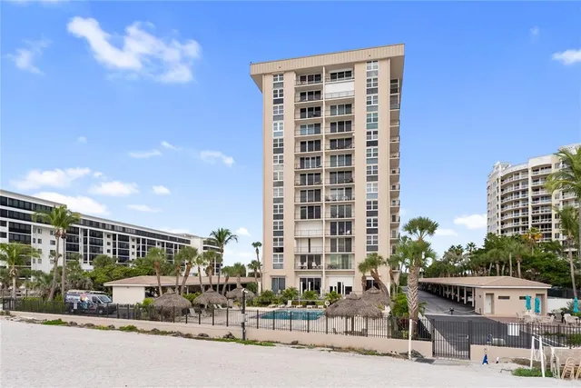 $925,000 | 1212 Benjamin Franklin Drive, Unit 206, Sarasota, FL 34236