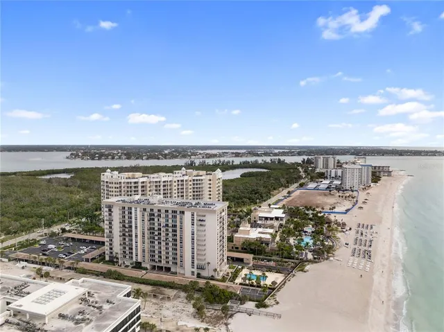 $925,000 | 1212 Benjamin Franklin Drive, Unit 206, Sarasota, FL 34236
