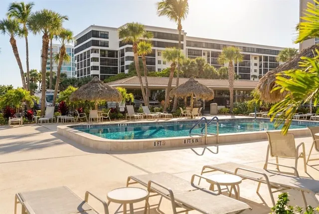 $925,000 | 1212 Benjamin Franklin Drive, Unit 206, Sarasota, FL 34236