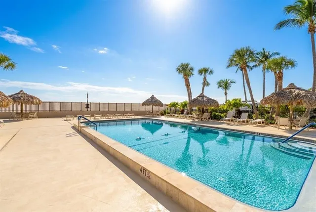 $925,000 | 1212 Benjamin Franklin Drive, Unit 206, Sarasota, FL 34236