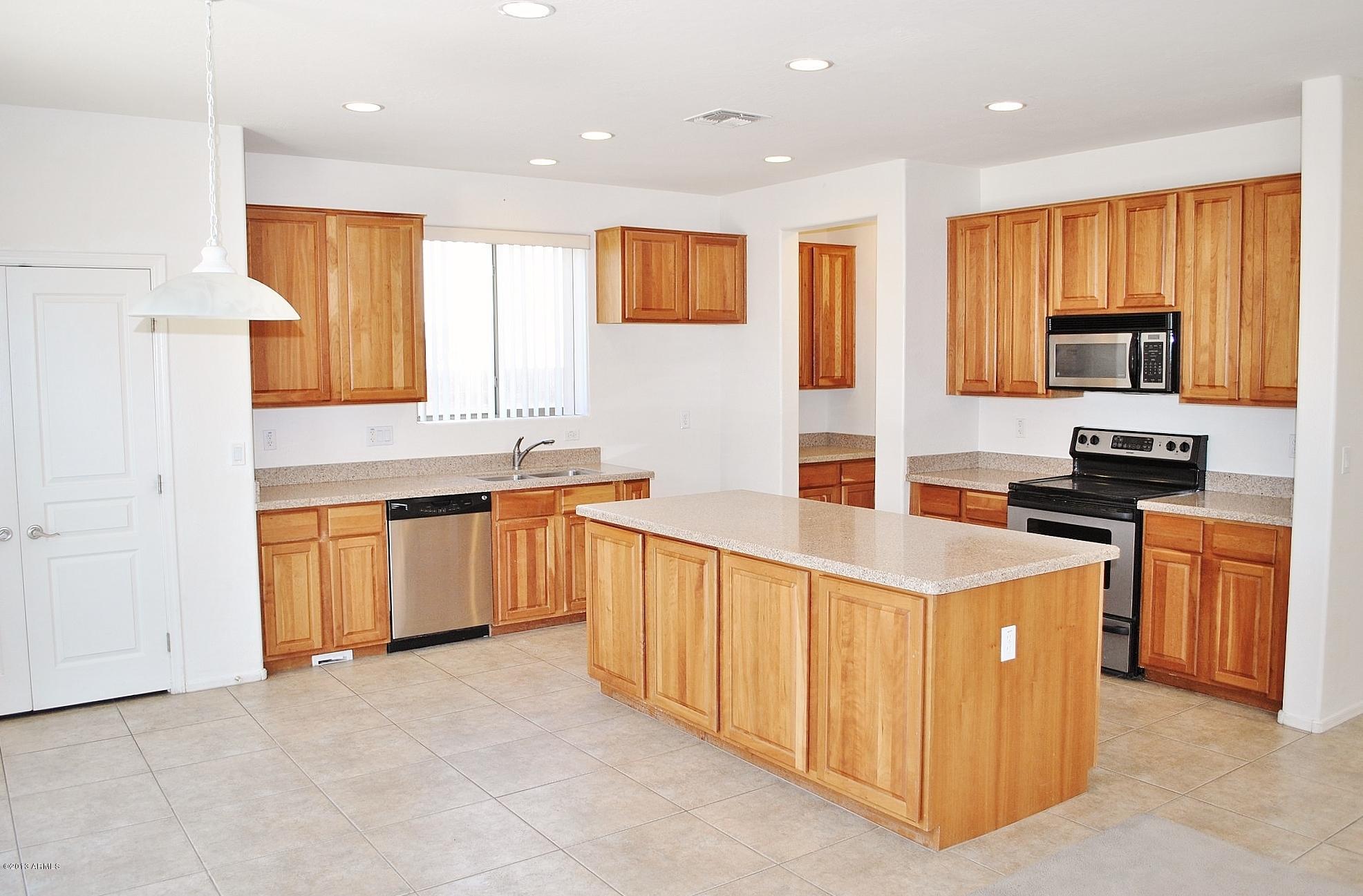 21383 East Alyssa Road Queen Creek, AZ 85142 - Photo 1 of 18 Kitchen