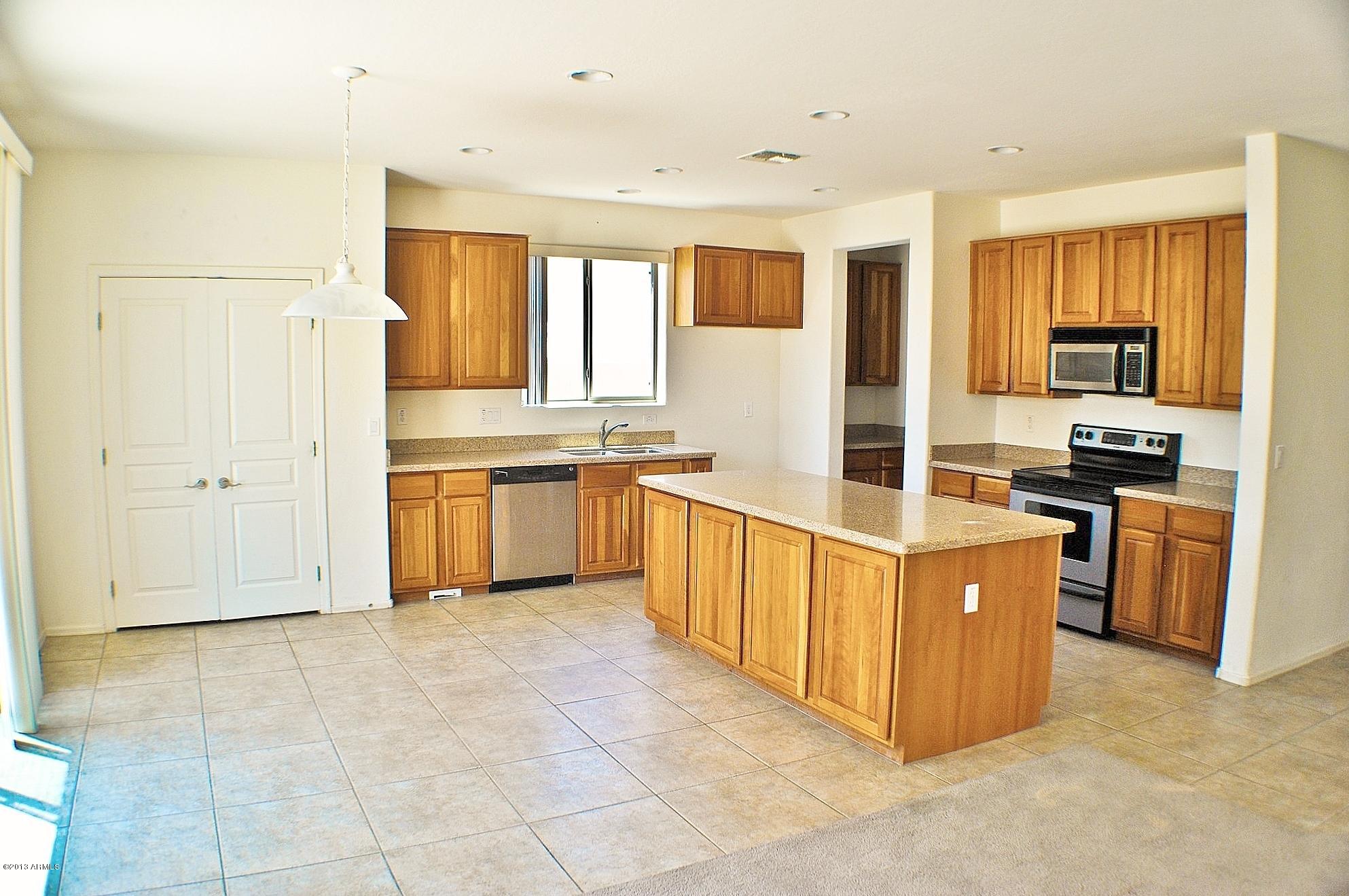 21383 East Alyssa Road Queen Creek, AZ 85142 - Photo 3 of 18 Great Kitchen