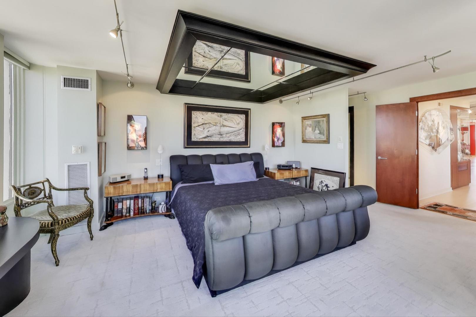 100 East Walton Street, Unit 42F Chicago, IL 60611 - Photo 28 of 52