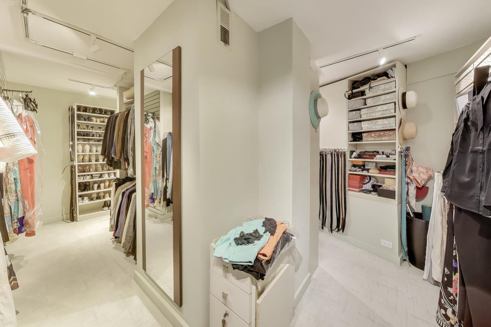 100 East Walton Street, Unit 42F Chicago, IL 60611 - Photo 36 of 52