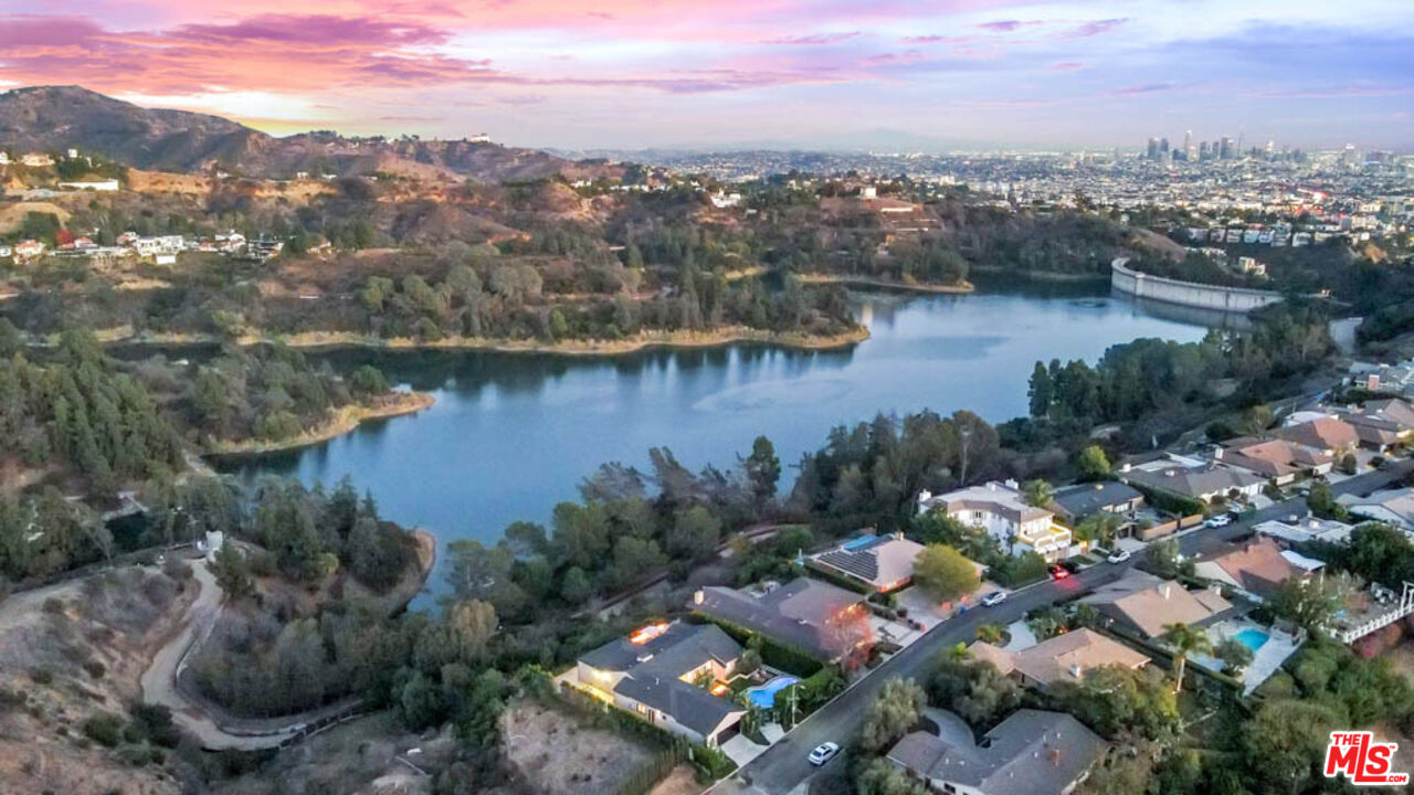 2990 Lakeridge Drive Los Angeles, CA 90068 - Photo 46 of 53 an aerial view of city and lake with trees