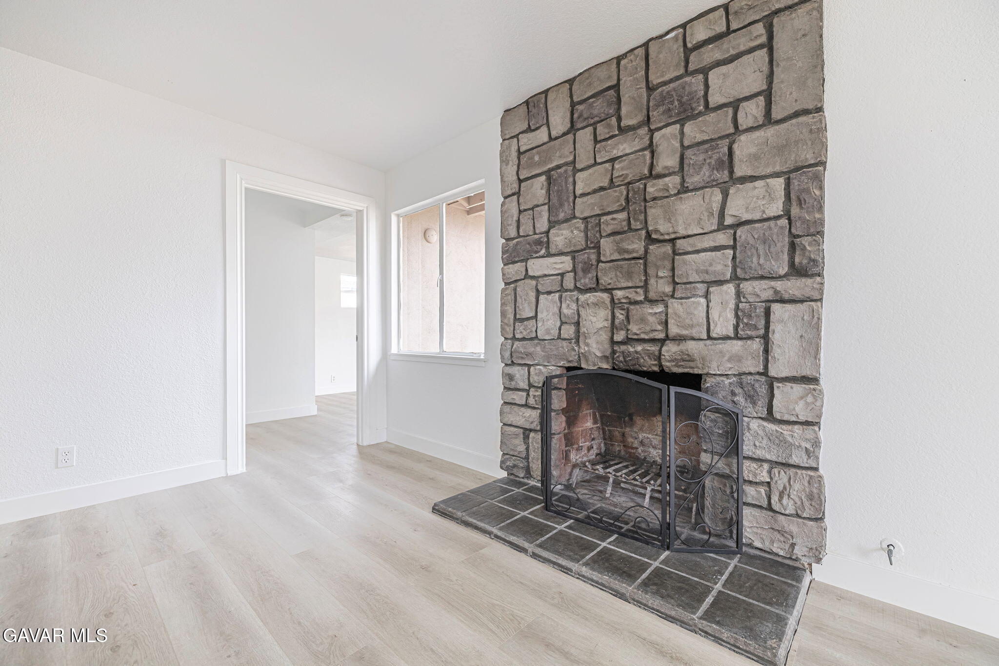 39047 Juniper Tree Road Palmdale, CA 93551 - Photo 4 of 49 19-web-or-mls-AVOH--28