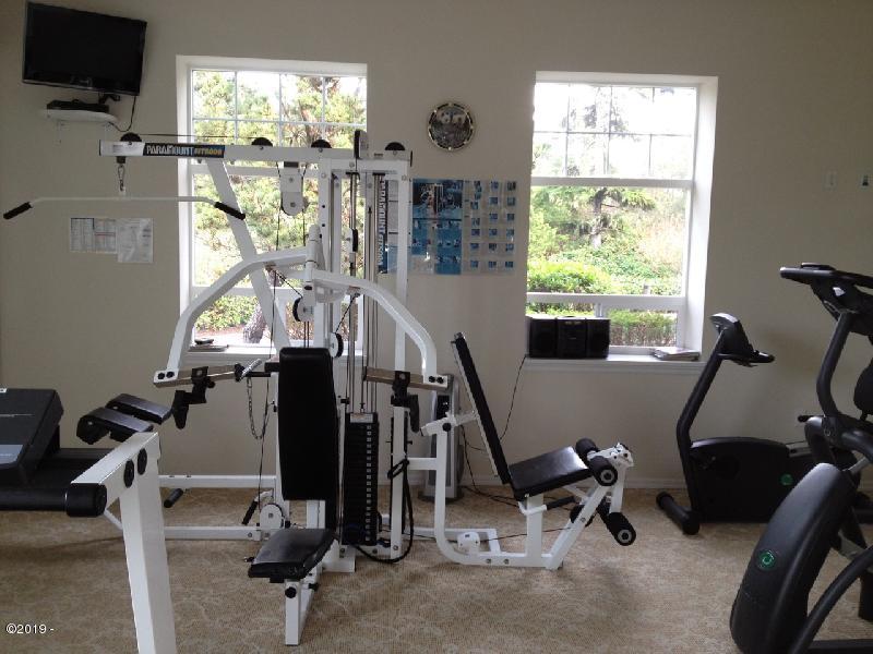 145 Southwest 61 Street Newport, OR 97366 - Photo 30 of 33 Exercise Room
