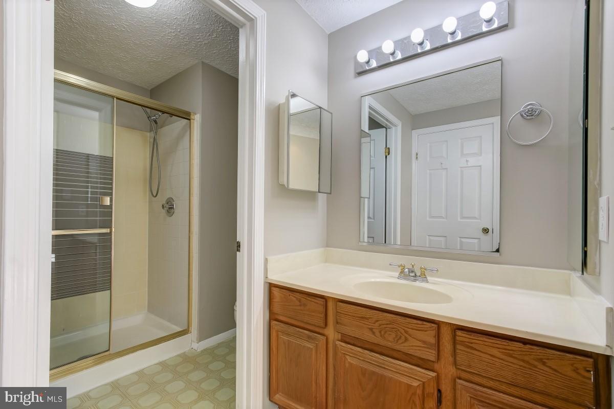 16628 Bethayres Road Rockville, MD 20855 - Photo 20 of 32 Gallery Image 20