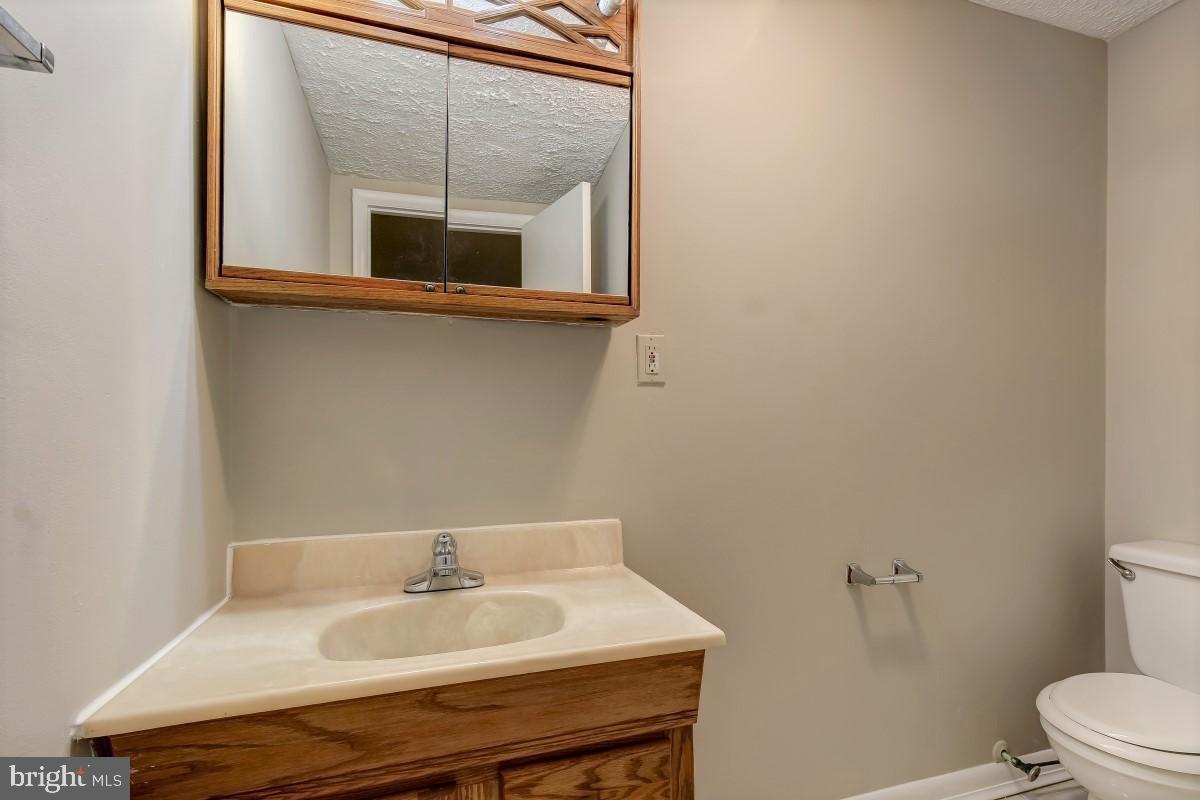 16628 Bethayres Road Rockville, MD 20855 - Photo 29 of 32 Gallery Image 29
