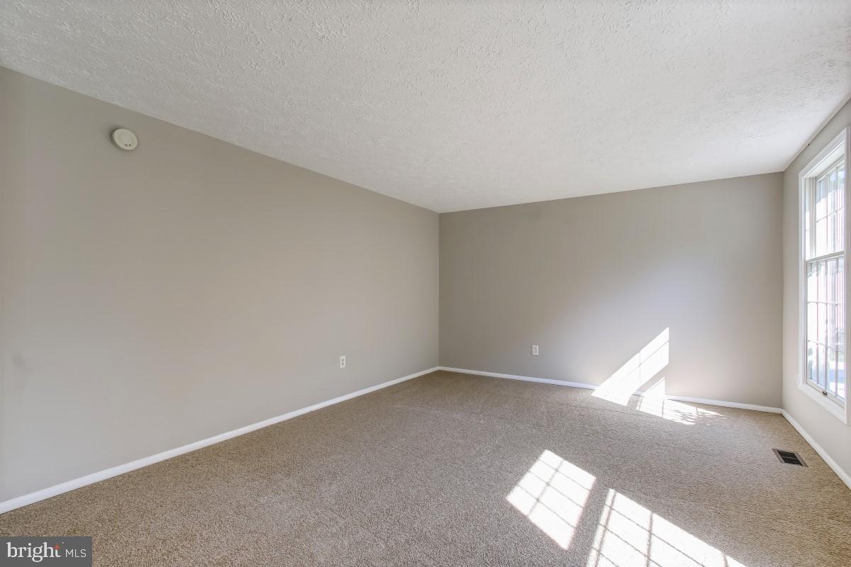 16628 Bethayres Road Rockville, MD 20855 - Photo 6 of 32 Gallery Image 6