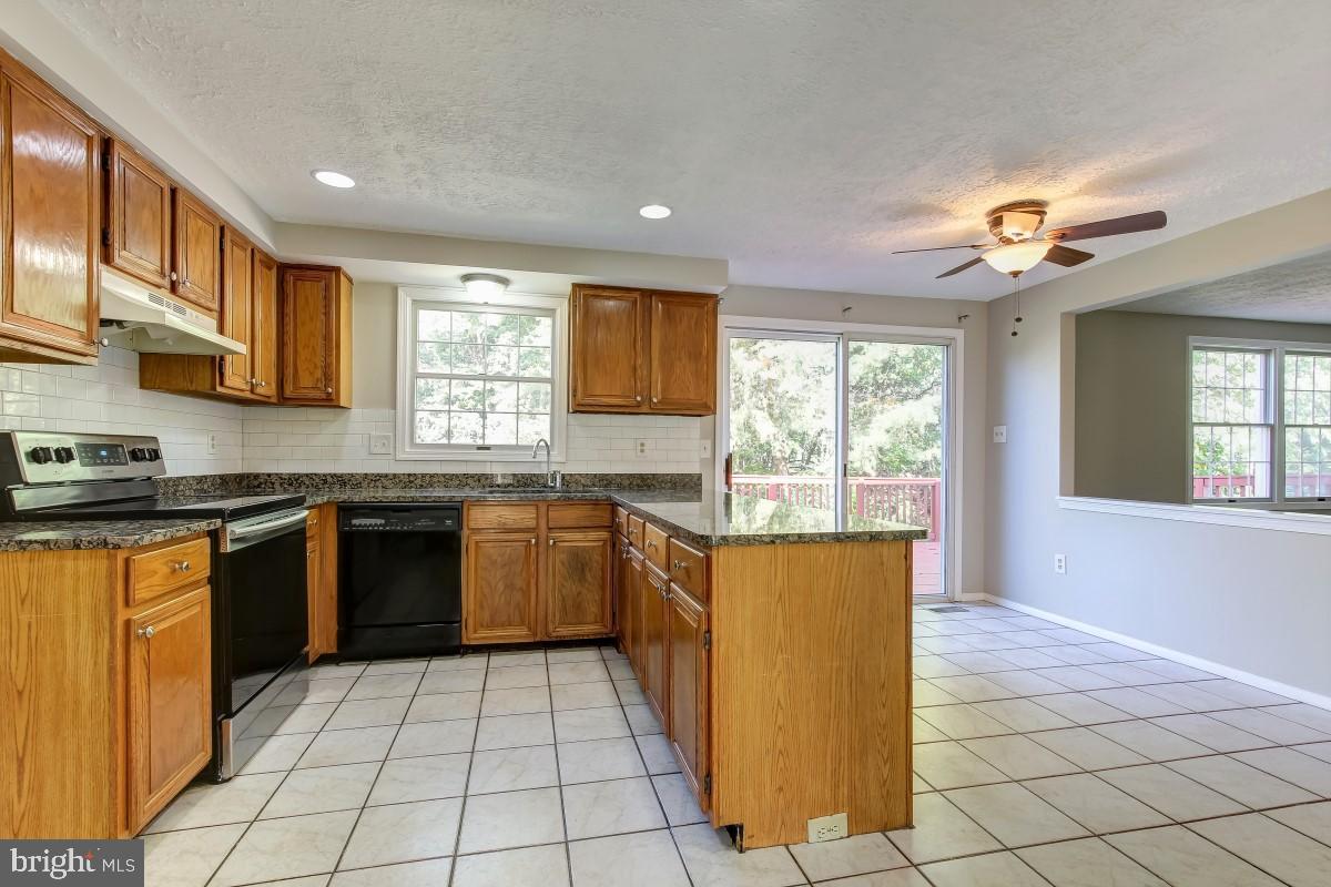 16628 Bethayres Road Rockville, MD 20855 - Photo 7 of 32 Gallery Image 7