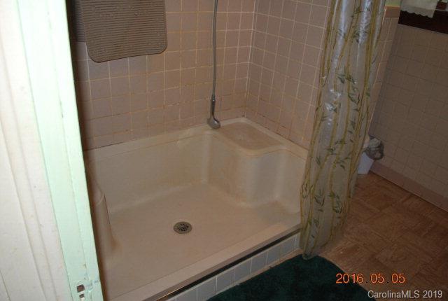 7632 Old Linville Road Marion, NC 28752 - Photo 12 of 38 Gallery Image 12
